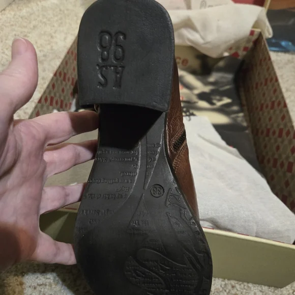 A. S. 98 PAX BOOTS NWB 38 - Picture 13 of 13